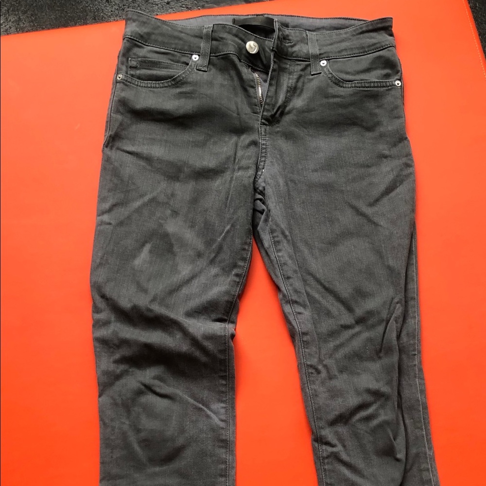 Stretchy gray jeans